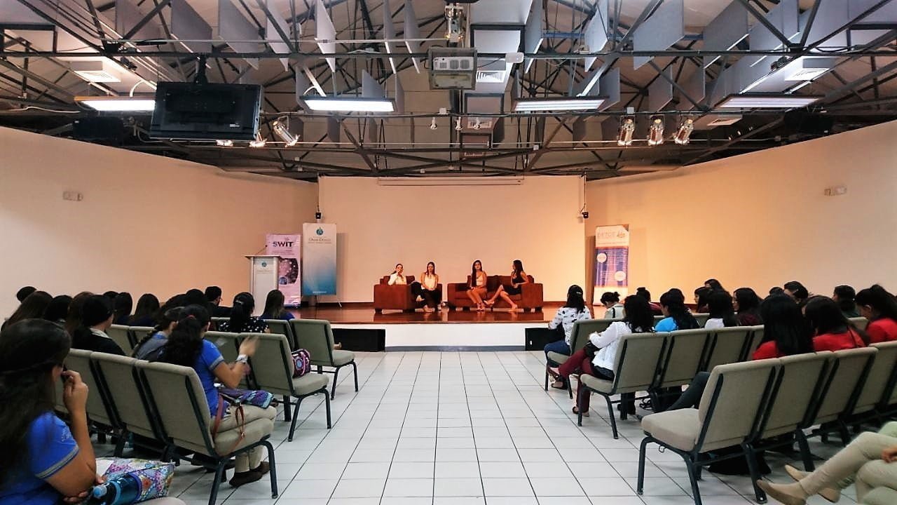 Mujeres jóvenes participaron en la I edición de Costa Rica Women in Technology