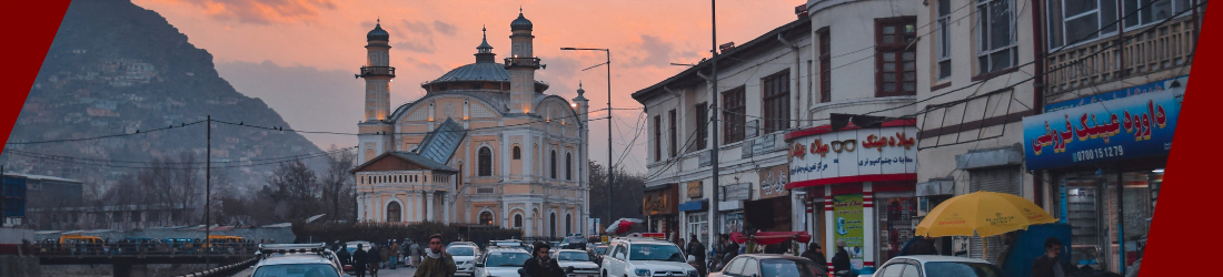 Régimen talibán cierra salones de belleza