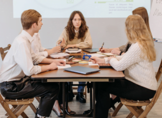 Las negociaciones de paz requieren mayor participación de mujeres