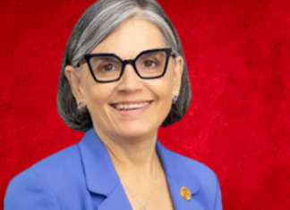 CARMEN MARÍA TORREBIARTE
