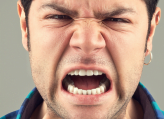 El poder de las palabras malditas