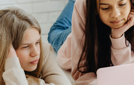 Niñas más cerca de un futuro digital inclusivo