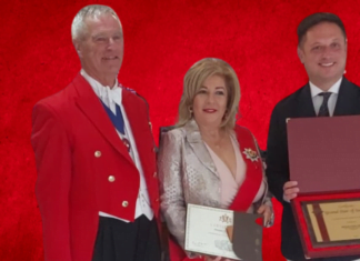 Primera costarricense en recibir mención honorífica de Oxford Academy