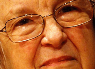 Elinor Ostrom (1933-2012)