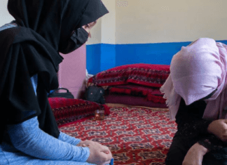 Las mujeres han sido borradas de la vida pública en Afganistán