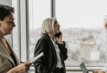 Las brechas en el poder, los salarios y conflictos