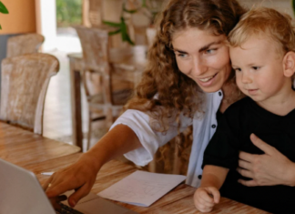 Emprender desde la casa: ideas para madres con hijos pequeños