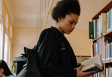 Más educación, menos violencia contra las mujeres