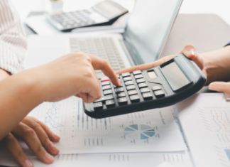 Economía plateada: liderazgo femenino, redefiniendo el poder económico