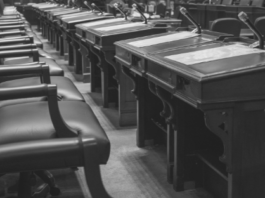 Falta de quórum en el Congreso y ataque contra una jueza reavivan debate sobre violencia política en Costa Rica