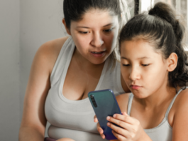 Maternidad digital idealizada: una práctica que invisibiliza la desigualdad