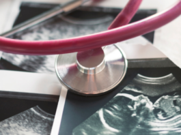 Medellín reduce el embarazo adolescente mientras América Latina sigue buscando respuestas