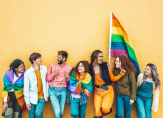 En Rusia, el miedo vuelve a encerrar a las personas LGBTQ+