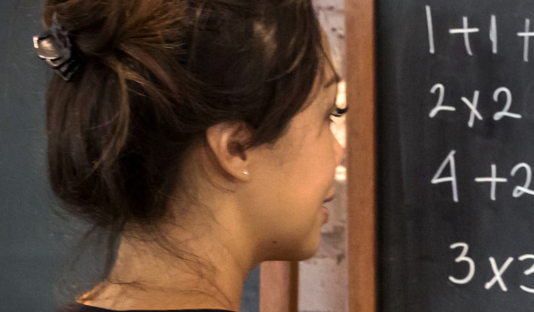 Las mujeres no se autoperciben buenas en matemáticas