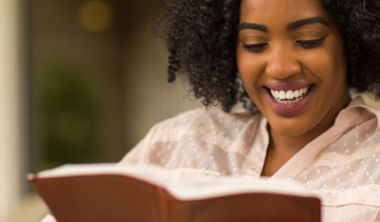 ¿Quiénes escribieron las historias que aprendimos a leer?