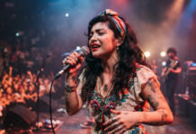 Mon Laferte consolida su voz como referente del feminismo latinoamericano