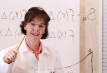 Ellas empatan en matemáticas y pierden el interés en la adolescencia