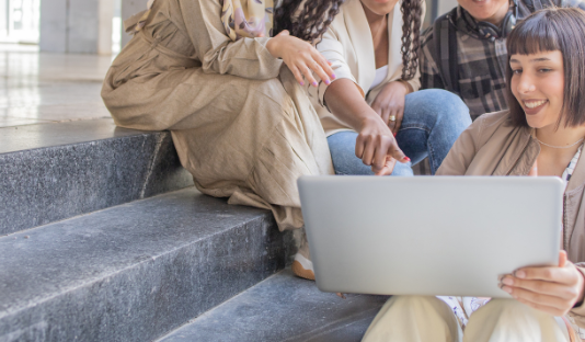 Las mujeres de la generación Z están cambiando la forma de leer