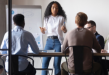 El machismo se sienta en las reuniones de trabajo