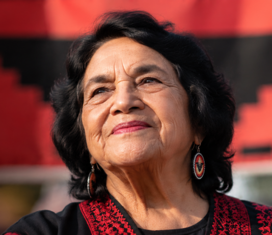 Fallece Dolores Huerta, histórica defensora de los derechos laborales y civiles