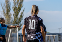 ¿Por qué una de cada tres futbolistas necesita un empleo adicional?